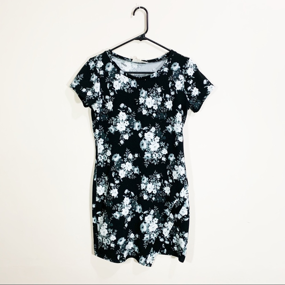 Pink Rose Black And White Fitted Floral Dress